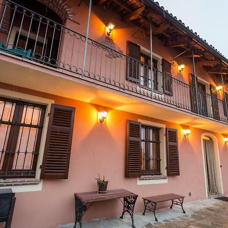 Relax Nel Noccioleto Guest House Novello Exterior foto