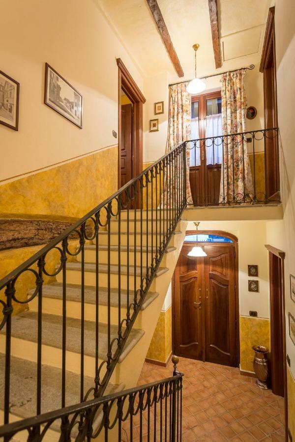 Relax Nel Noccioleto Guest House Novello Exterior foto