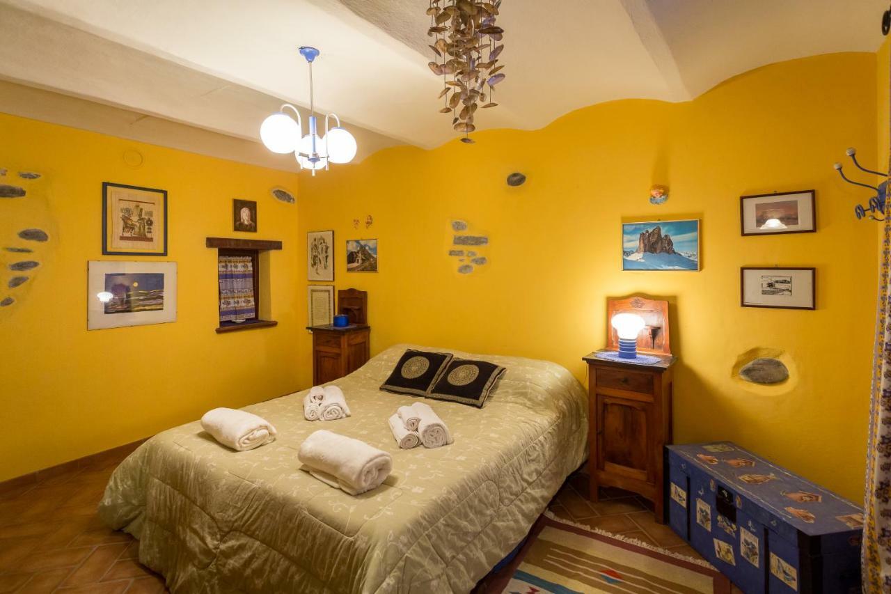 Relax Nel Noccioleto Guest House Novello Exterior foto